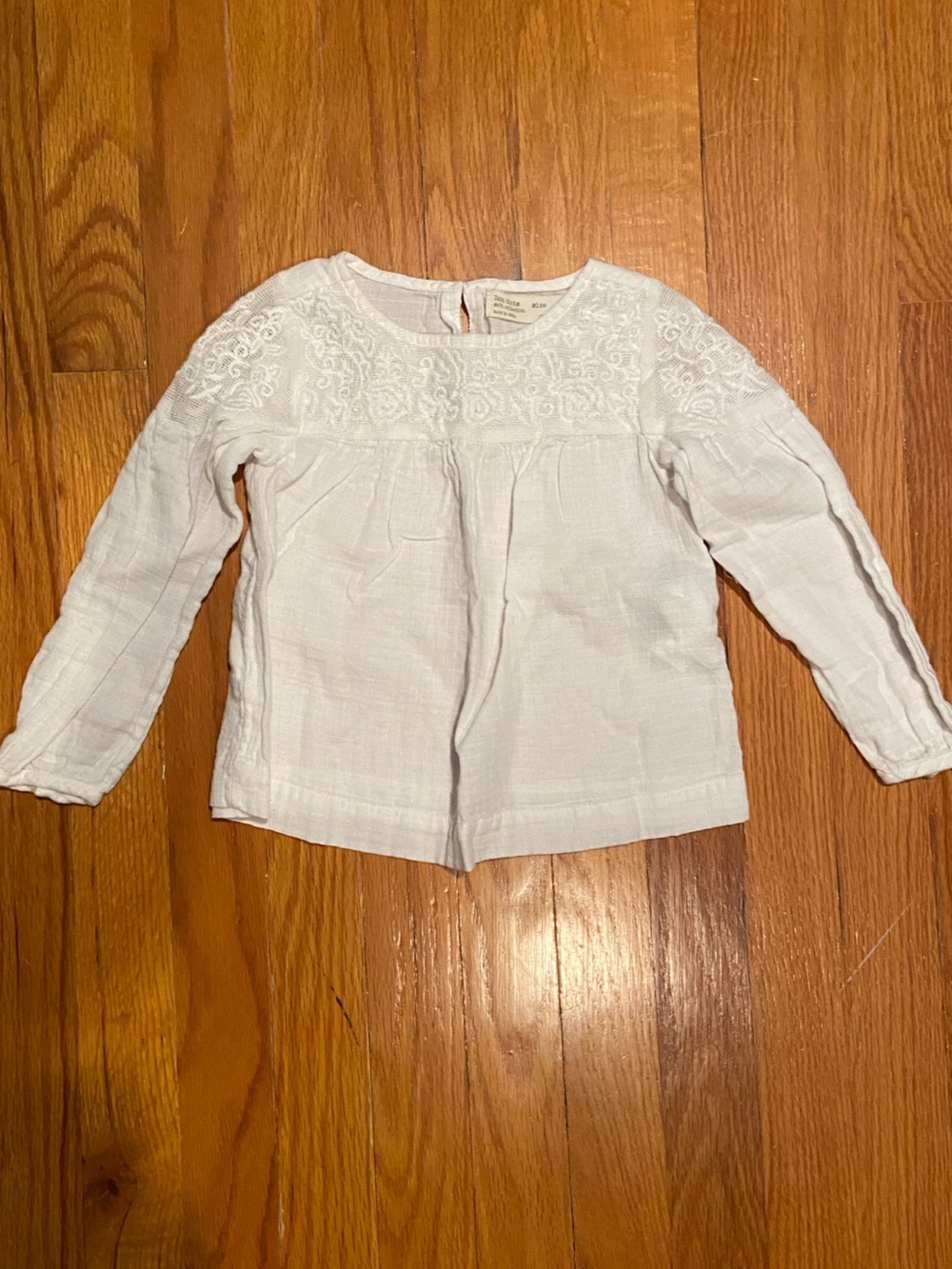 Zara White Embroidered Long-Sleeve Top for Kids 4T